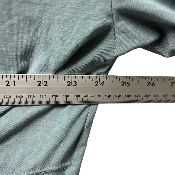 Athleta Embody Twist-Front Top Sage Green‎ Size Large - Picture 10 of 10